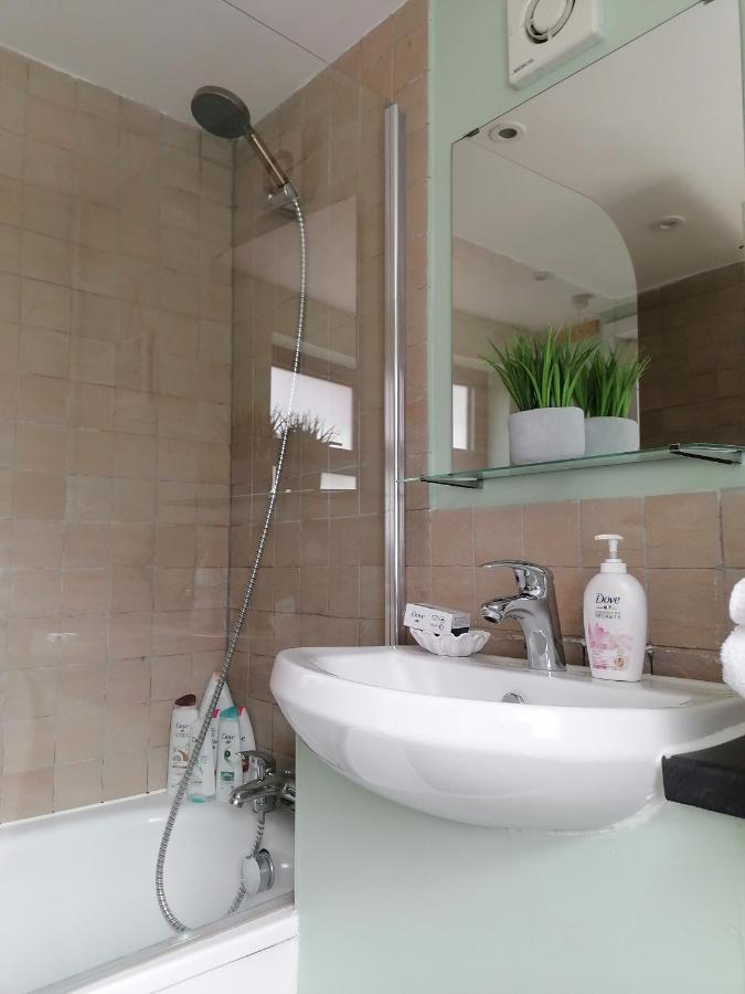 קארדיף Tynant House- Modern 3 Bed House- City Centre And Free Parking מראה חיצוני תמונה